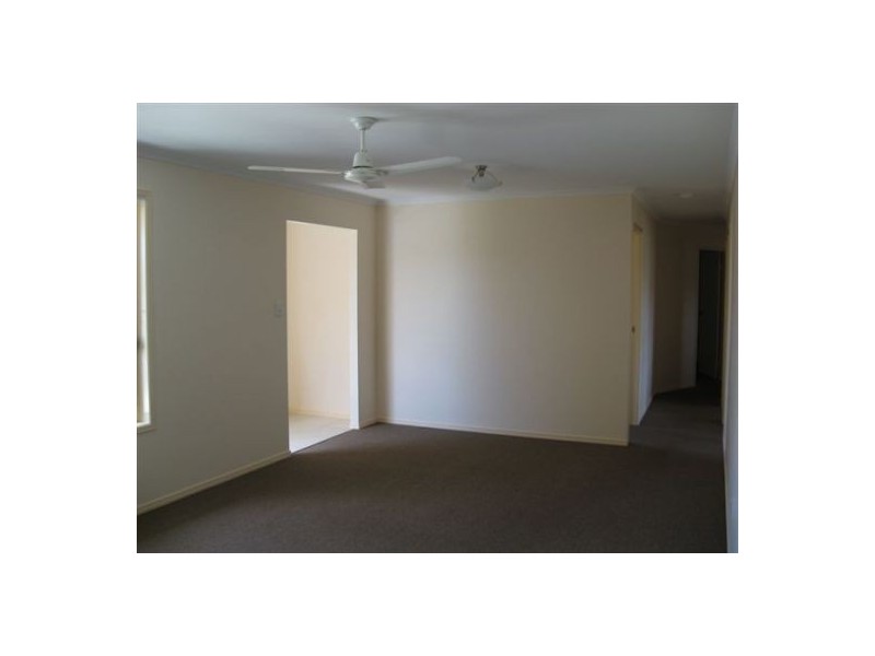 20 Bronton Way, Point Vernon QLD 4655