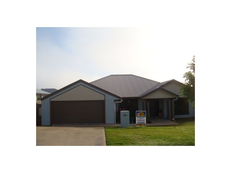 7 Parklink Ave West, Wondunna QLD 4655