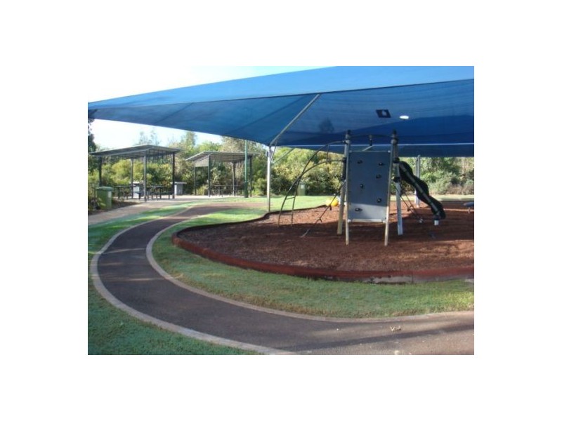 7 Parklink Ave West, Wondunna QLD 4655