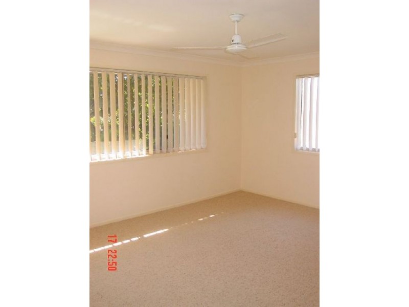 8 / 24  Zephyr Street, Scarness QLD 4655