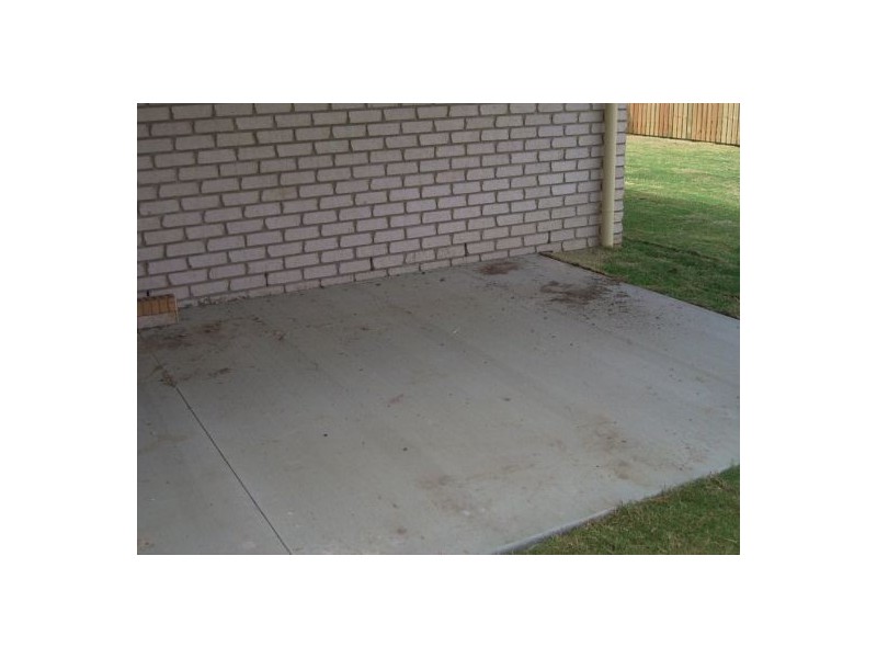 8 Joselyn Drive, Point Vernon QLD 4655