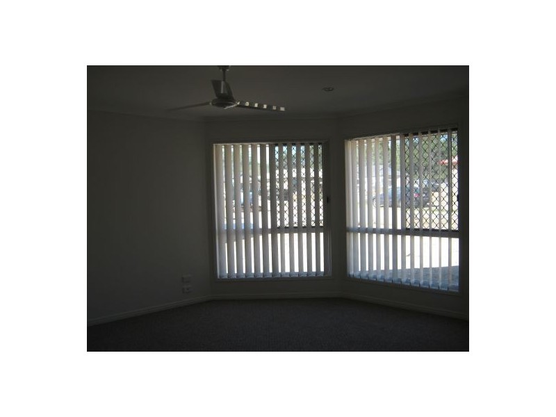 70 Moonstone Drive, Urangan QLD 4655