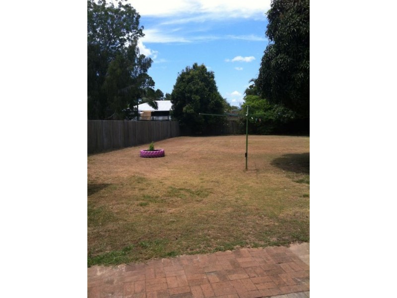 111 Cypress Street, Torquay QLD 4655