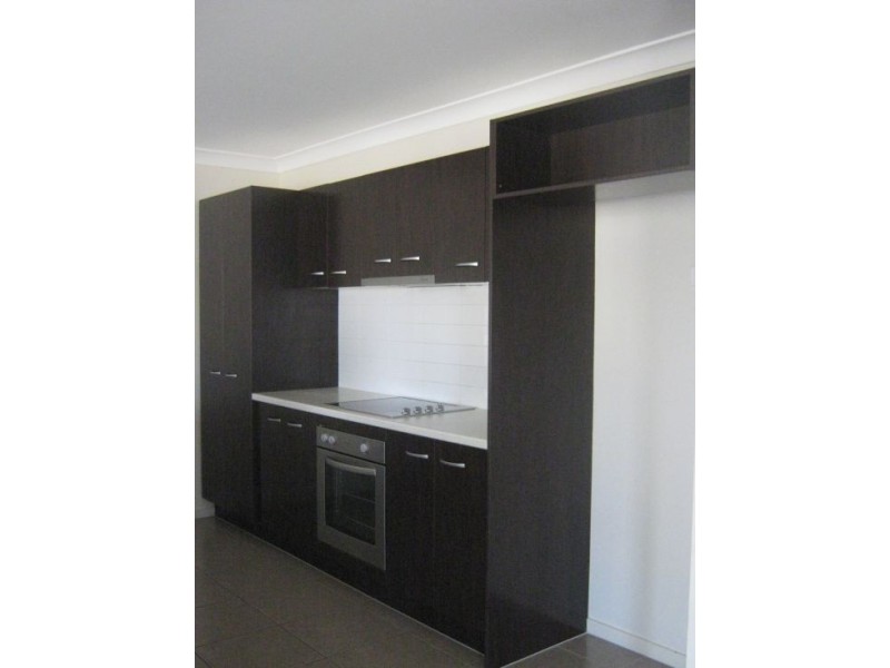 7 Golden Grove Court, Eli Waters QLD 4655