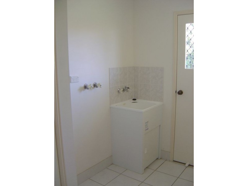 9 Marloo Court, Urangan QLD 4655