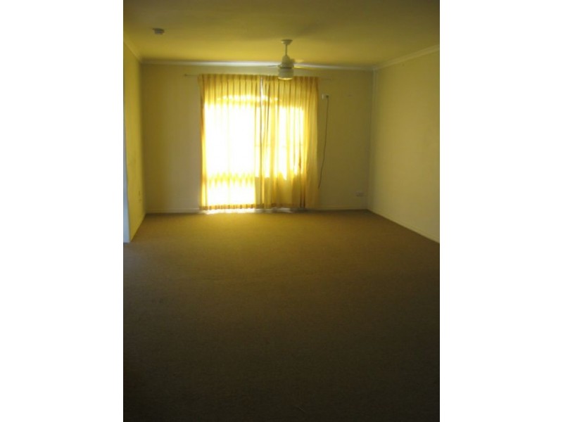 10 Maryanne Court, Point Vernon QLD 4655