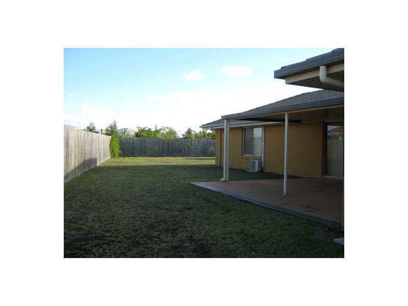 8 Lady Penrhyn Drive, Eli Waters QLD 4655
