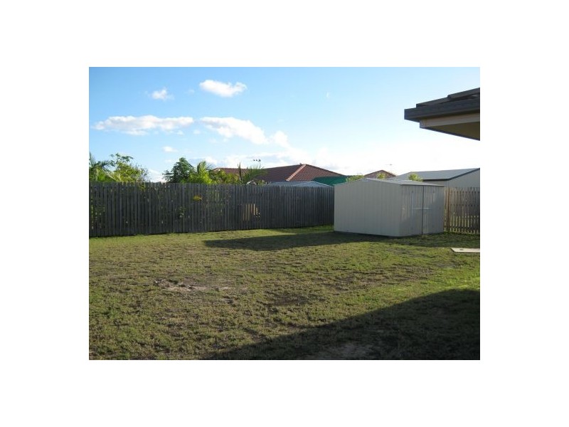 8 Lady Penrhyn Drive, Eli Waters QLD 4655