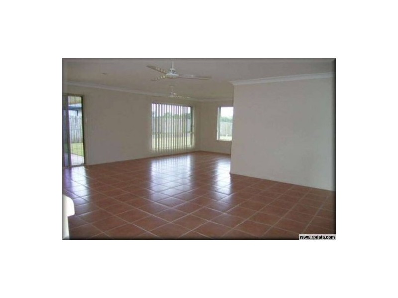 25 Archer Drive, Point Vernon QLD 4655