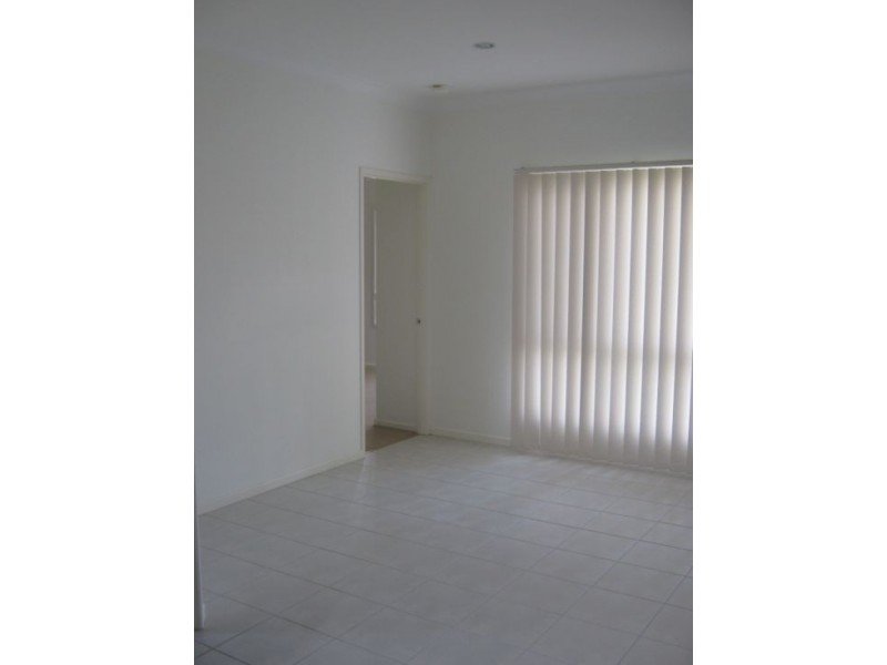 13 Barry Street, Torquay QLD 4655