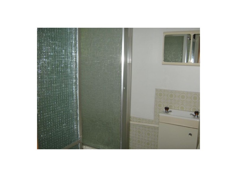 74 Hibiscus, Urangan QLD 4655