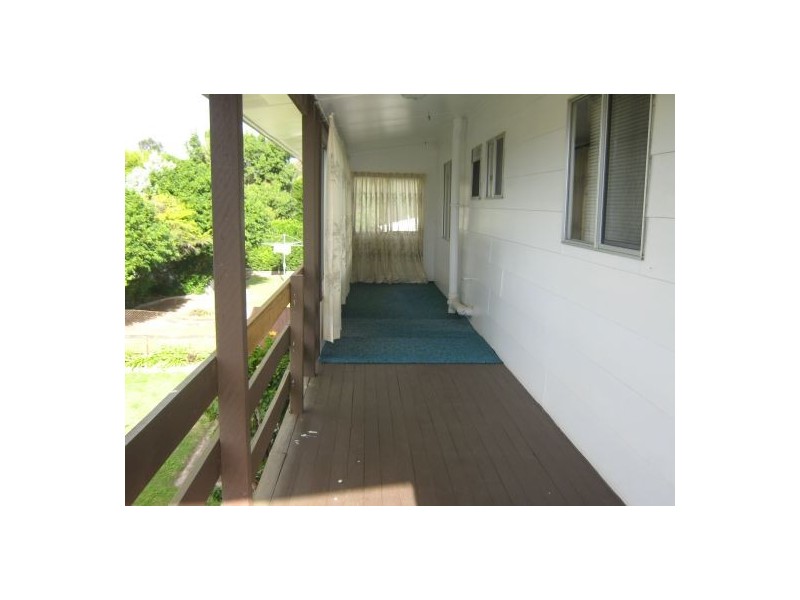 74 Hibiscus, Urangan QLD 4655