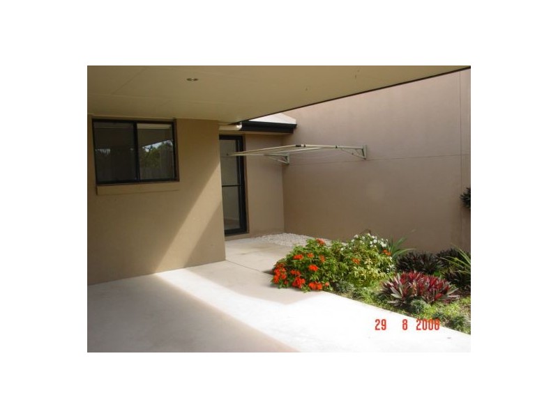 6 / 63 McLiver Street, Kawungan QLD 4655