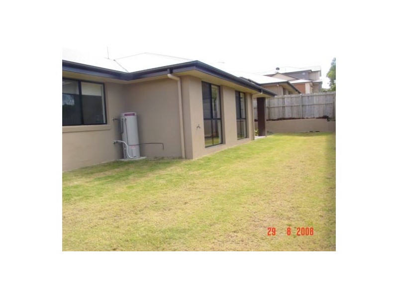 6 / 63 McLiver Street, Kawungan QLD 4655