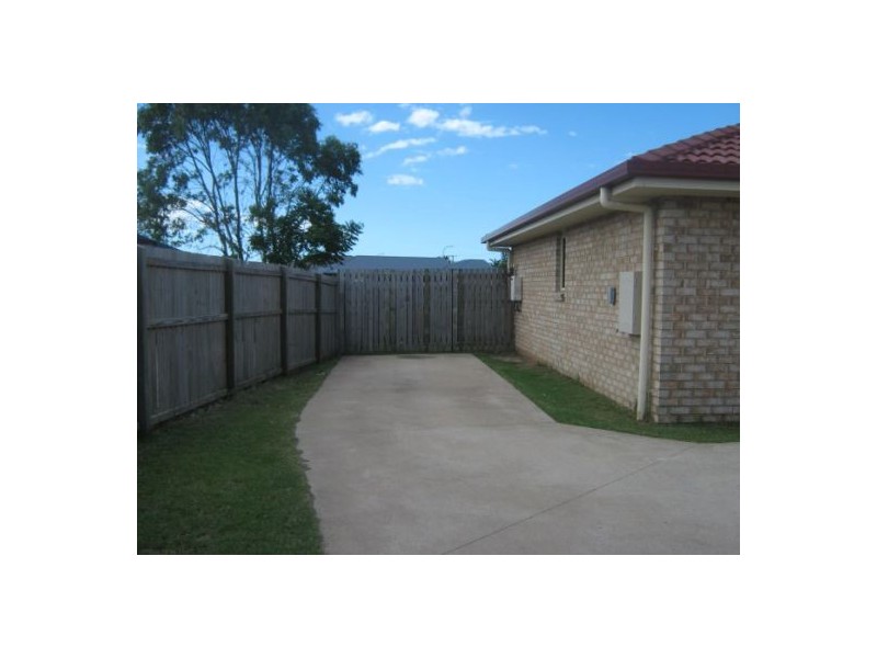 1/13 GUNSYND WAY, Point Vernon QLD 4655