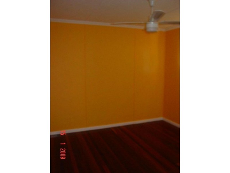 8 Mant Street, Point Vernon QLD 4655