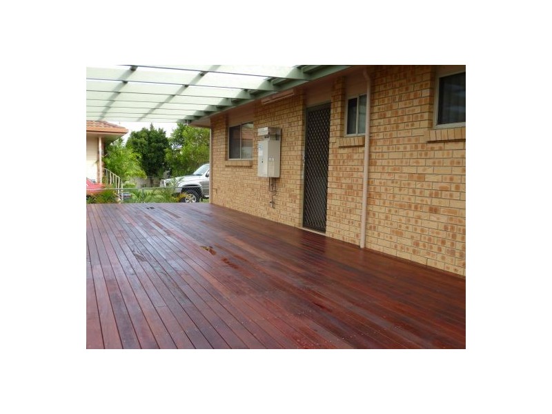 75 Hammond Street, Urangan QLD 4655
