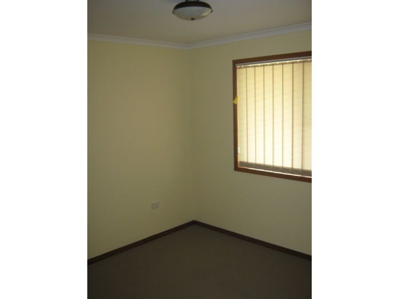 75 Hammond Street, Urangan QLD 4655