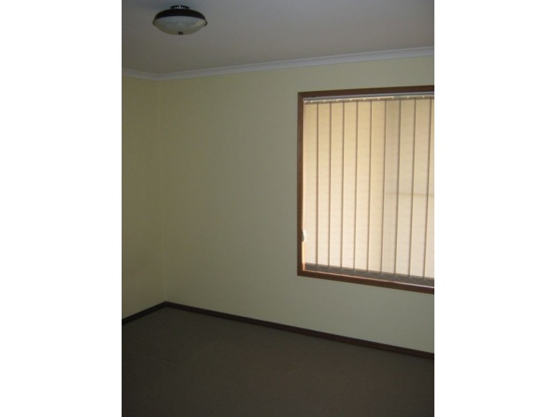 75 Hammond Street, Urangan QLD 4655