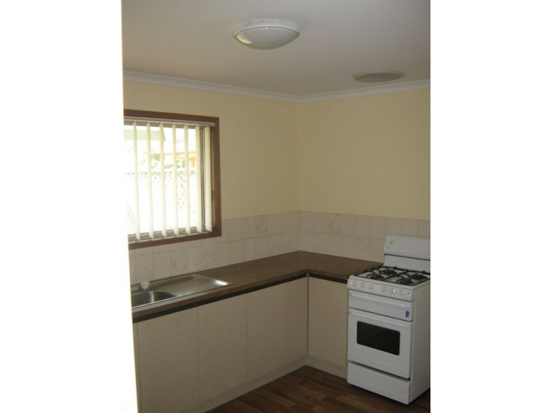 75 Hammond Street, Urangan QLD 4655