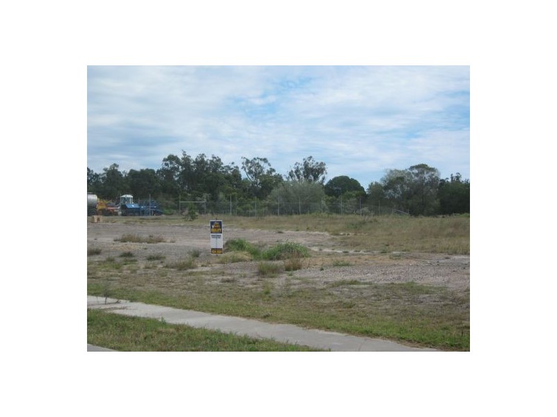 28 Industrial, Dundowran QLD 4655