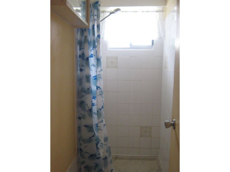 27 Saunders Street, Point Vernon QLD 4655