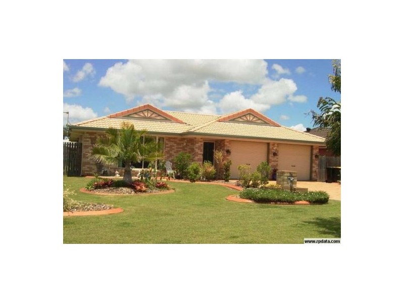 54 Bowerbird, Eli Waters QLD 4655