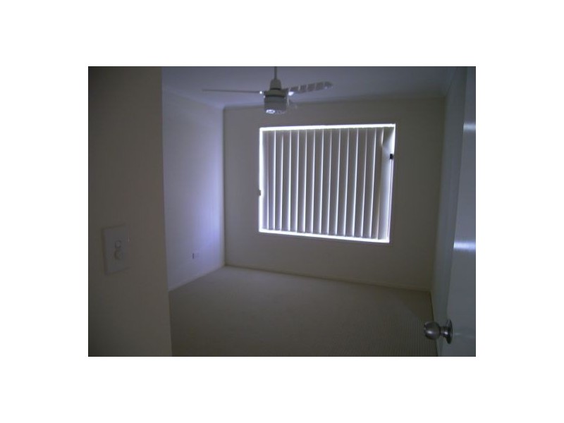 10 Pharlap Court, Point Vernon QLD 4655