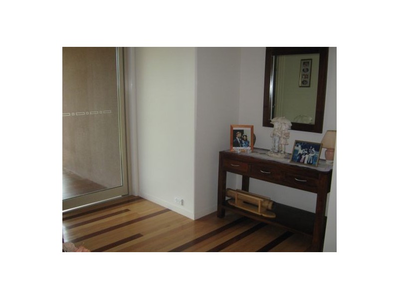 1 Walkers, Urangan QLD 4655