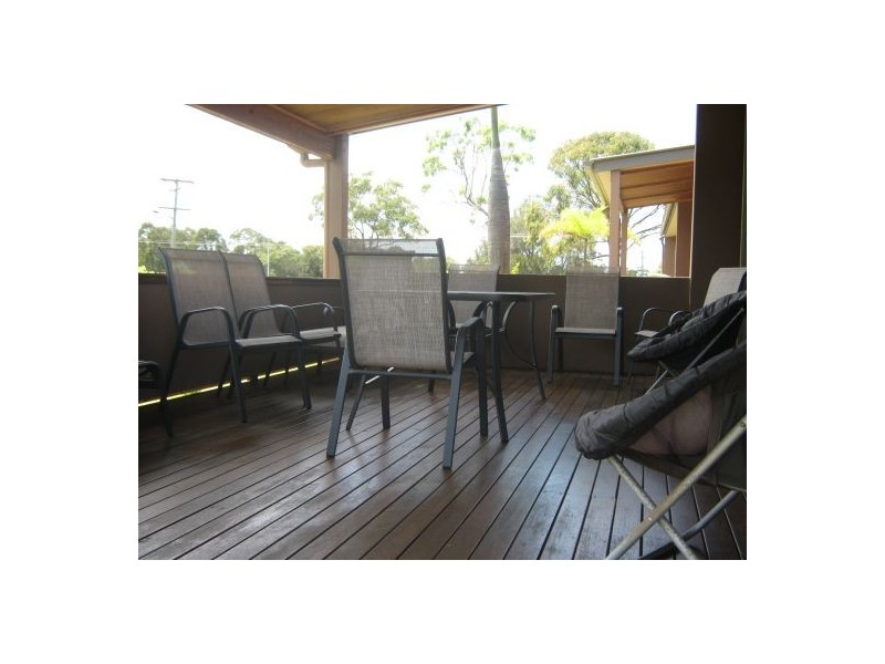 1 Walkers, Urangan QLD 4655