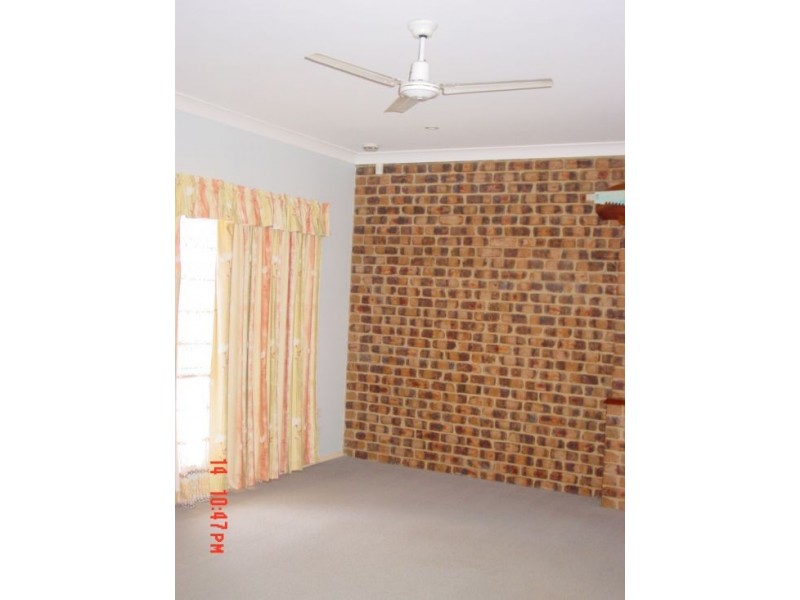 32 Honiton Street, Torquay QLD 4655