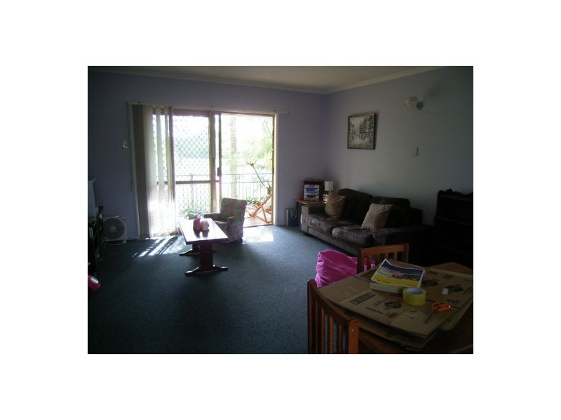 2/3 Beach Road, Pialba QLD 4655