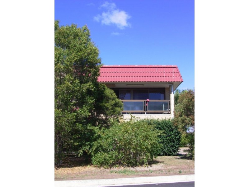 6/2 James Street, Urangan QLD 4655