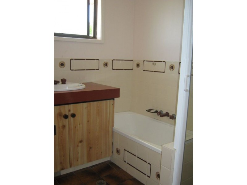 6/2 James Street, Urangan QLD 4655