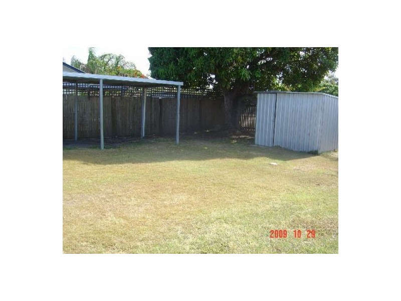 95 Torquay Road, Scarness QLD 4655