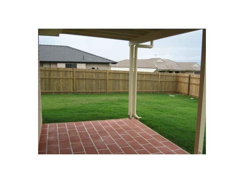 22 Bayridge Heights Drive, Wondunna QLD 4655