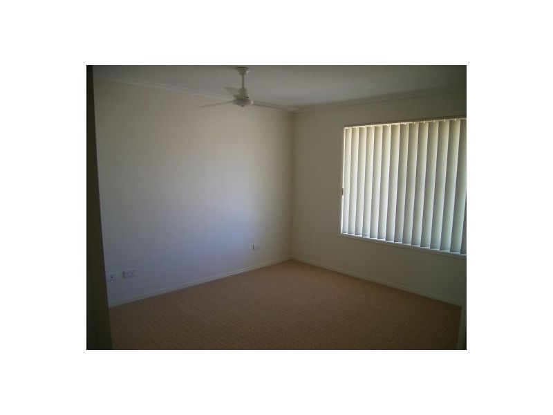 2 Pharlap Court, Point Vernon QLD 4655
