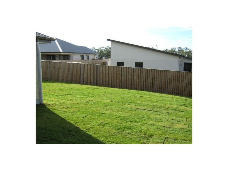 7 Parklink West Ave, Wondunna QLD 4655