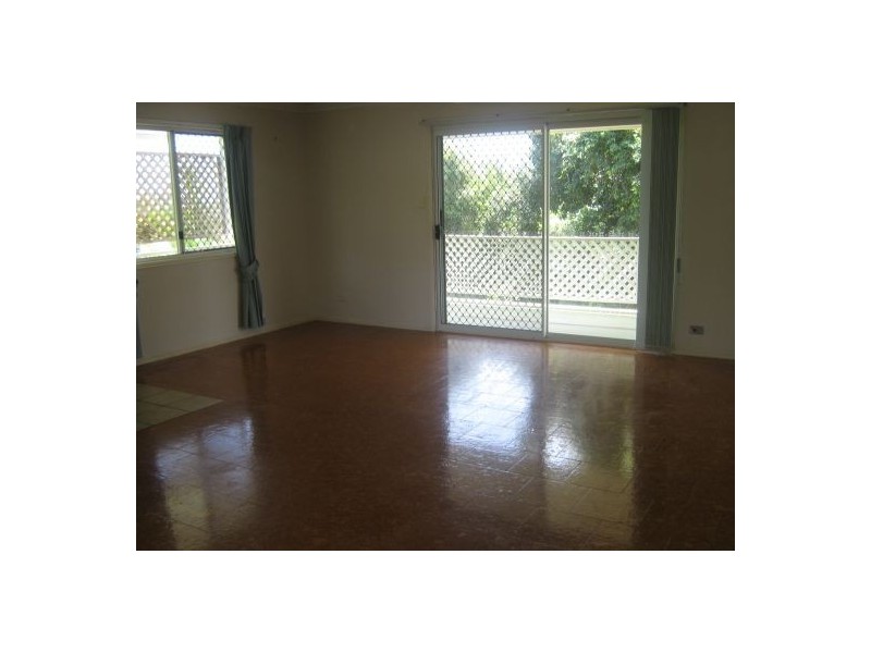 6 Tenimby, Pialba QLD 4655