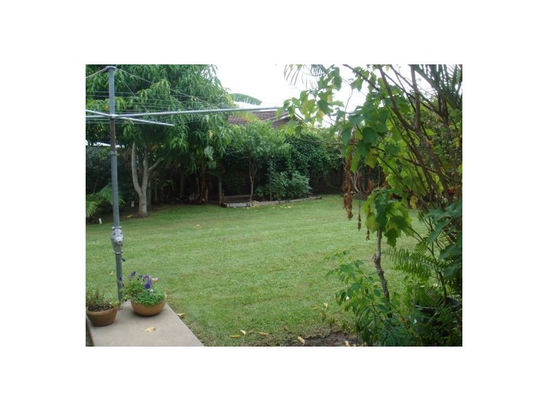 9 Maple Street, Pialba QLD 4655