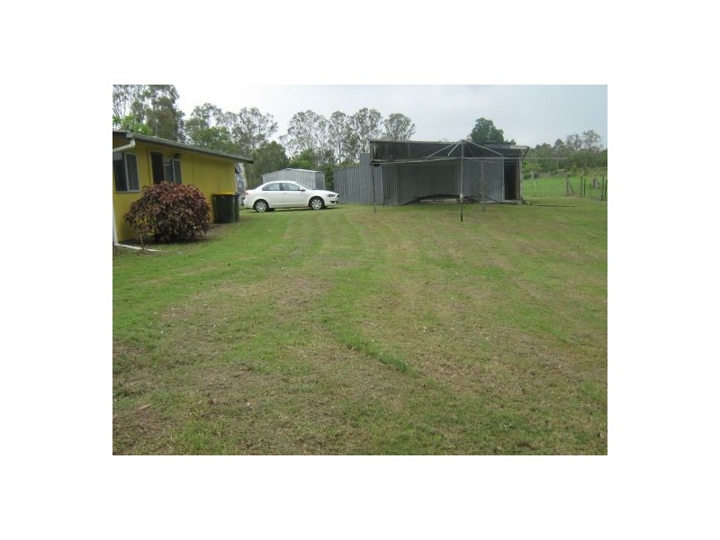 86 Old Bruce Highway, Howard QLD 4659