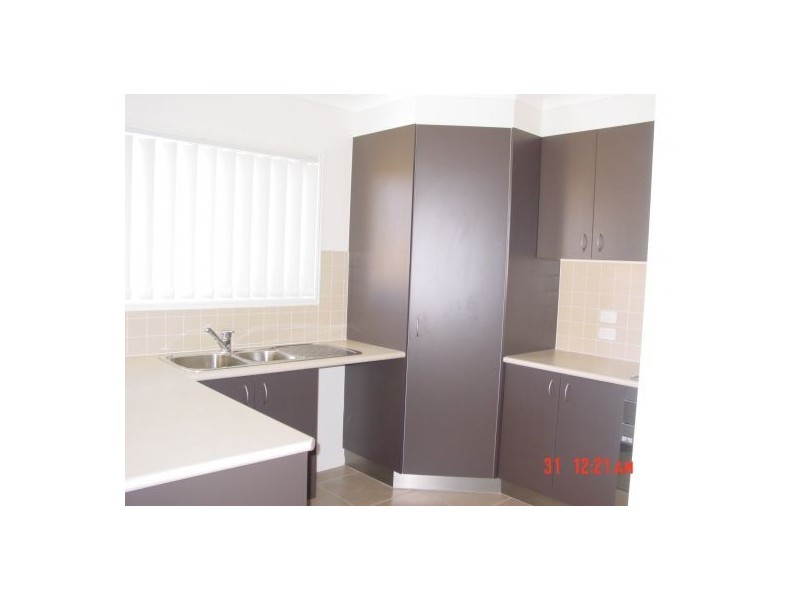 72 WATTLE STREET, Point Vernon QLD 4655