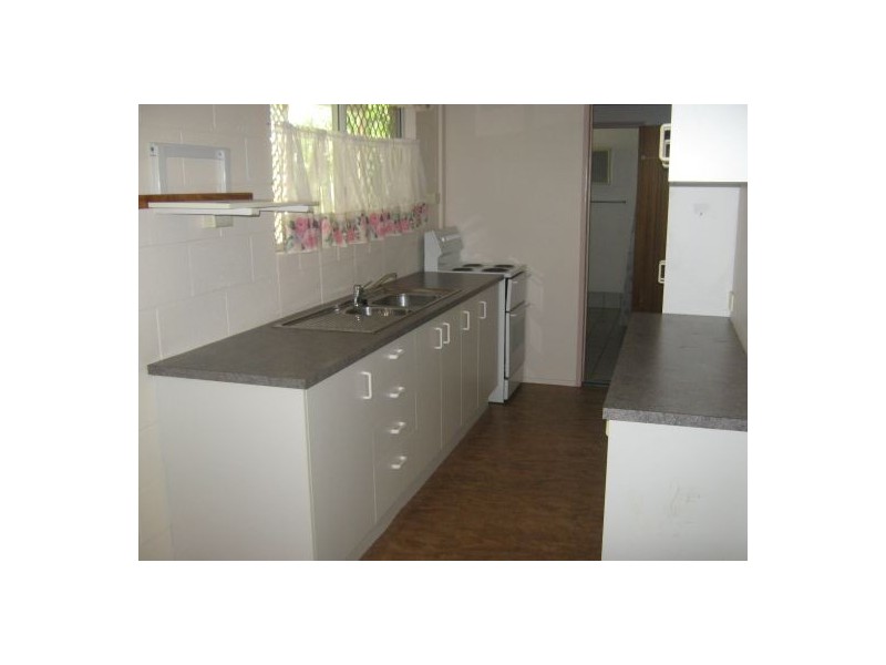 6 Tenimby, Pialba QLD 4655