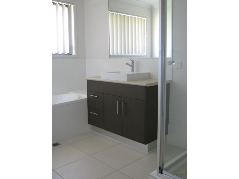 13 Colyton Street, Torquay QLD 4655