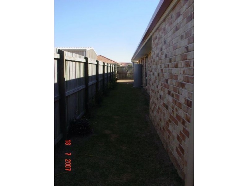 19 Durham Court, Kawungan QLD 4655