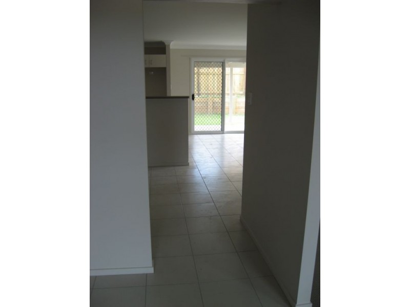 11 Peat Court, Wondunna QLD 4655