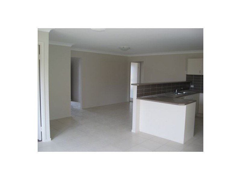 11 Peat Court, Wondunna QLD 4655