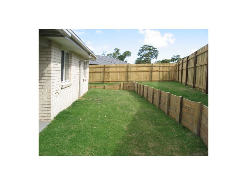 11 Peat Court, Wondunna QLD 4655