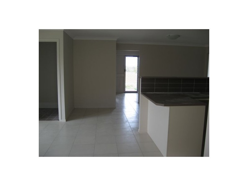 11 Peat Court, Wondunna QLD 4655