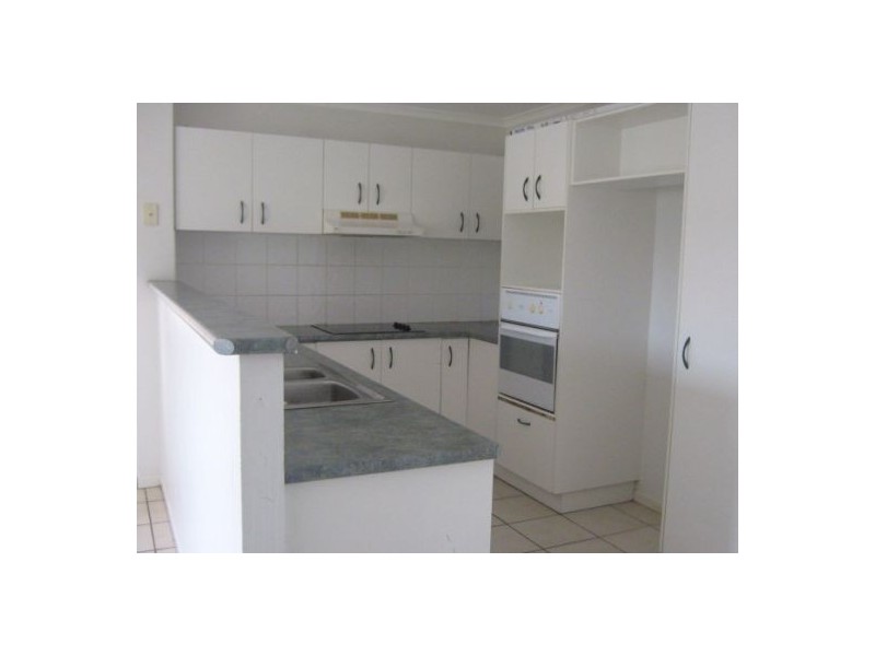 3 Brooke Court, Torquay QLD 4655